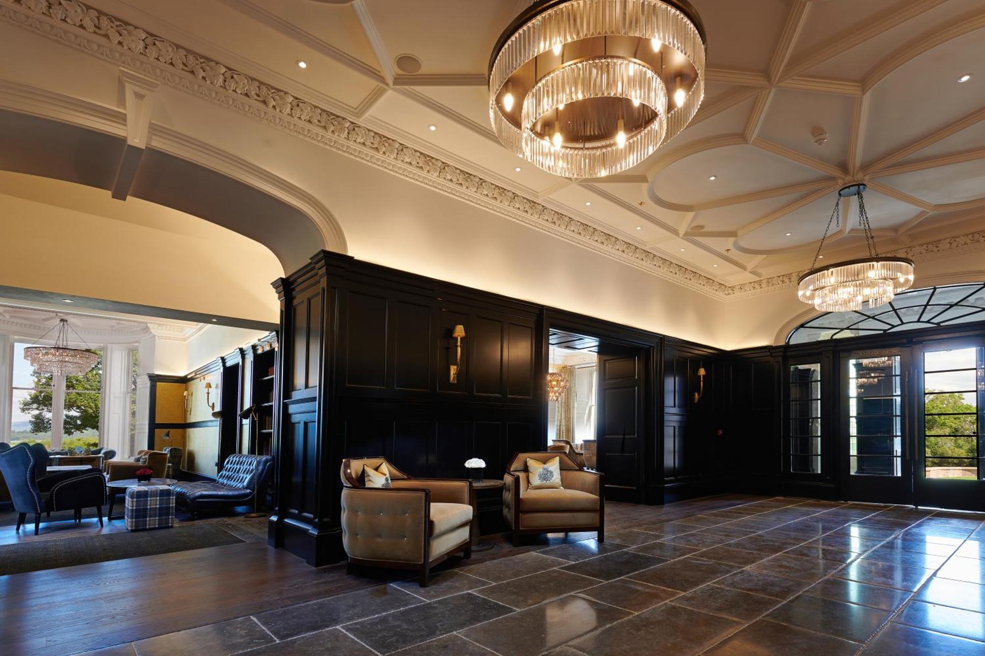 Cameron House On Loch Lomond Alexandria Exterior photo The hotel's lobby