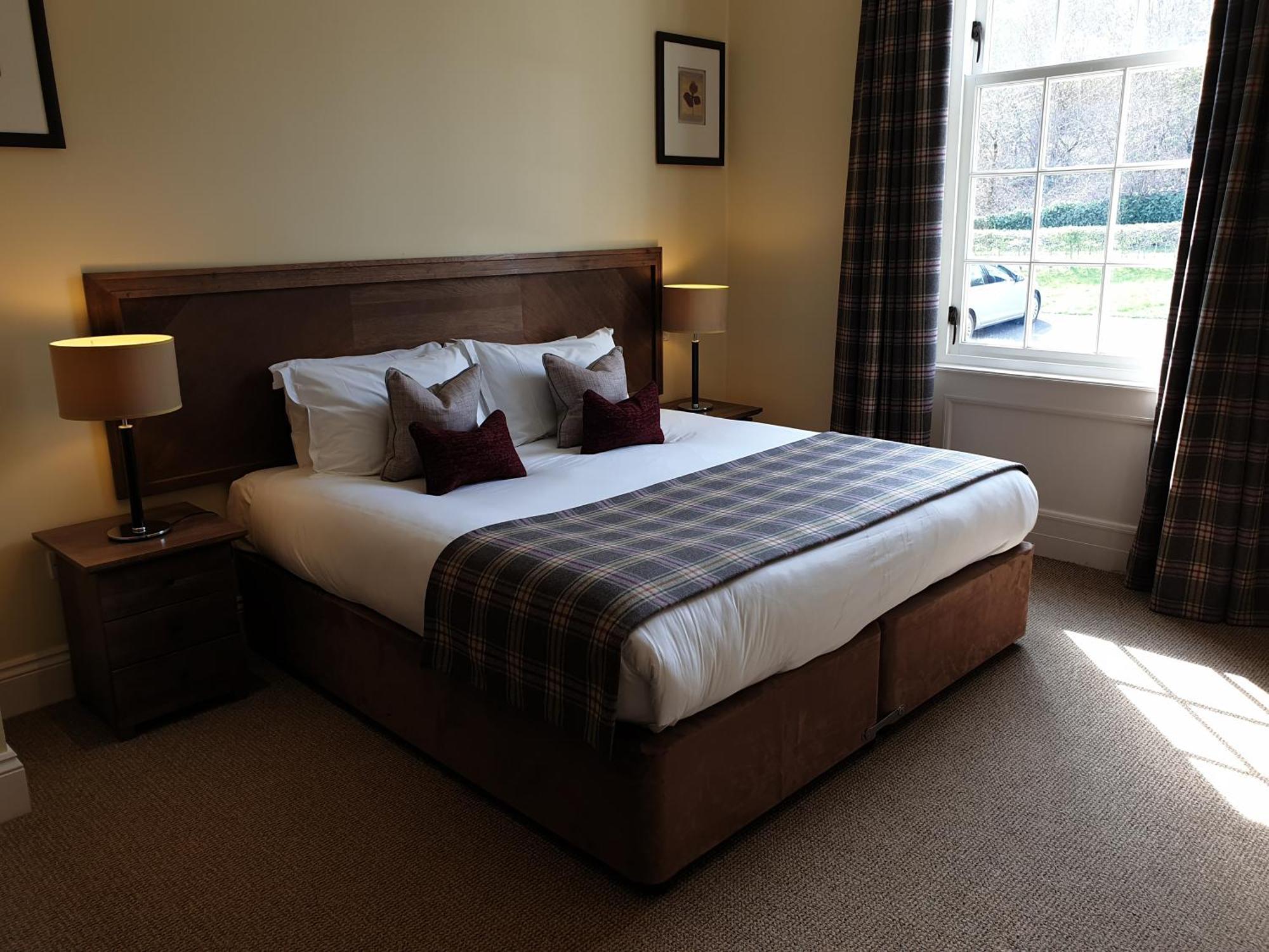 Cameron House On Loch Lomond Alexandria Exterior photo A bedroom at the hotel
