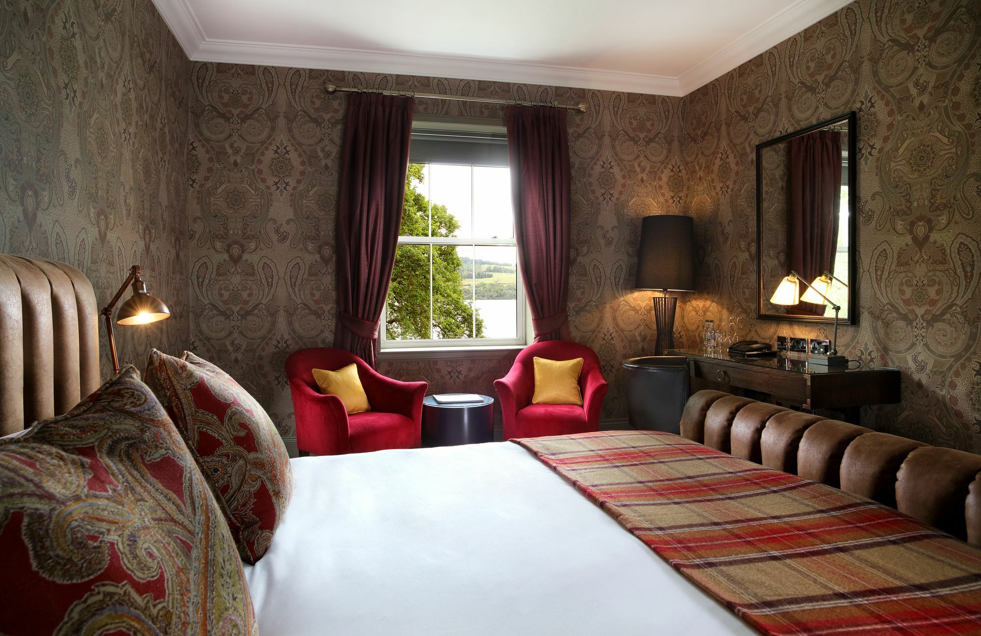 Cameron House On Loch Lomond Alexandria Exterior photo A bedroom at the hotel